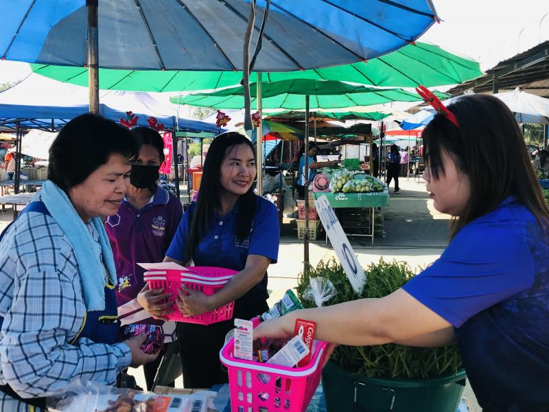 17. โครงการห้องสมุดเคลื่อนที่สำหรับชาวตลาด 17. โครงการห้องสมุดเคลื่อนที่สำหรับชาวตลาด