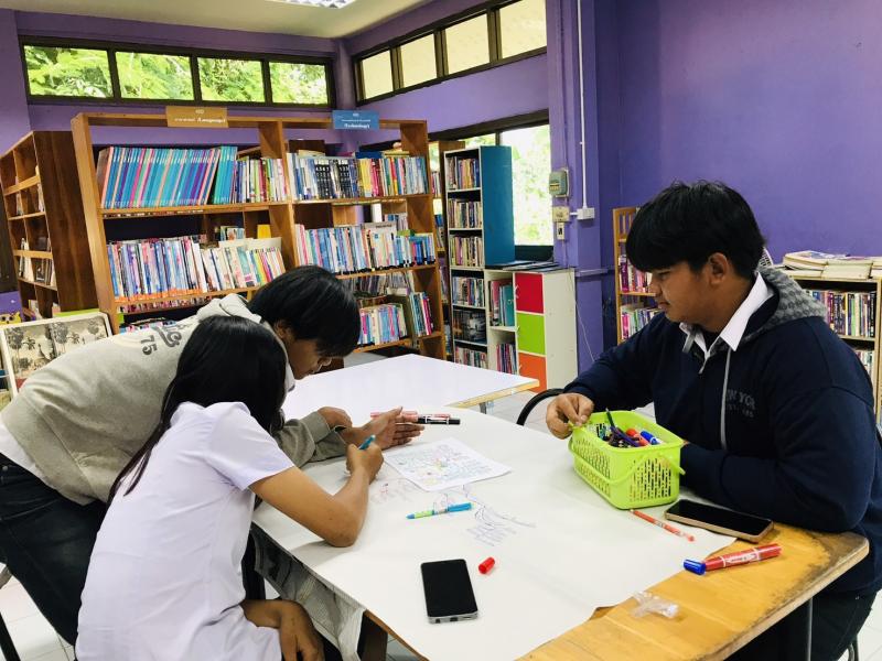 4. ส่งเสริมการอ่านภายในห้องสมุดประชาชนอำเภอปางศิลาทอง