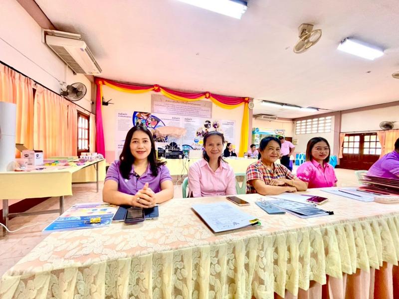 10. การพัฒนาสือสร้างสรรค์และนวัตกรรมด้านสิ่งแวดล้อม 10. การพัฒนาสือสร้างสรรค์และนวัตกรรมด้านสิ่งแวดล้อม