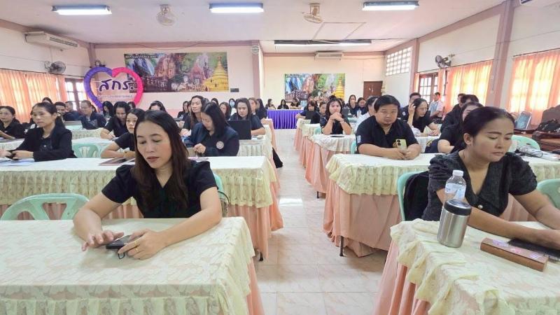 6. เข้าร่วมโครงการพัฒนาทักษะดิจิทัลเพื่อการเรียนรู้ตลอดชีวิต (Digital Literocy) ผ่านแพลตฟอร์ม DOLE demy 