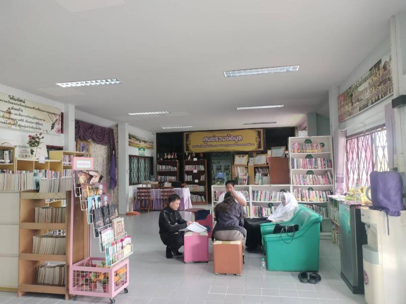 6. ใช้บริการห้องสมุด