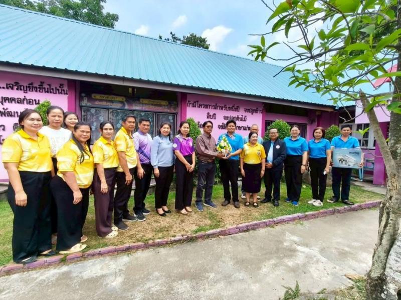 6. ร่วมให้การต้อนรับและแสดงความยินดีกับ นายธนวิชญ์ ดาษดา ครูศูนย์การเรียนรู้ ที่ได้ย้ายมาปฏิบัติหน้าที่ สกร.ระดับอำเภอไทรงาม