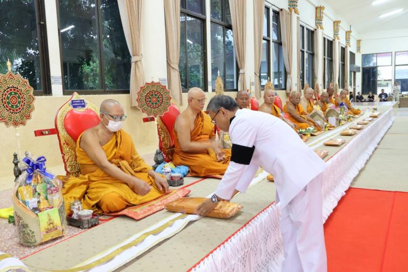 5. พิธีบำเพ็ญกุศลทักษิณานุประทานอุทิศถวายพระราชกุศลเมือ่เสด็จสวรรคตปัญรสวาร (15 วัน)