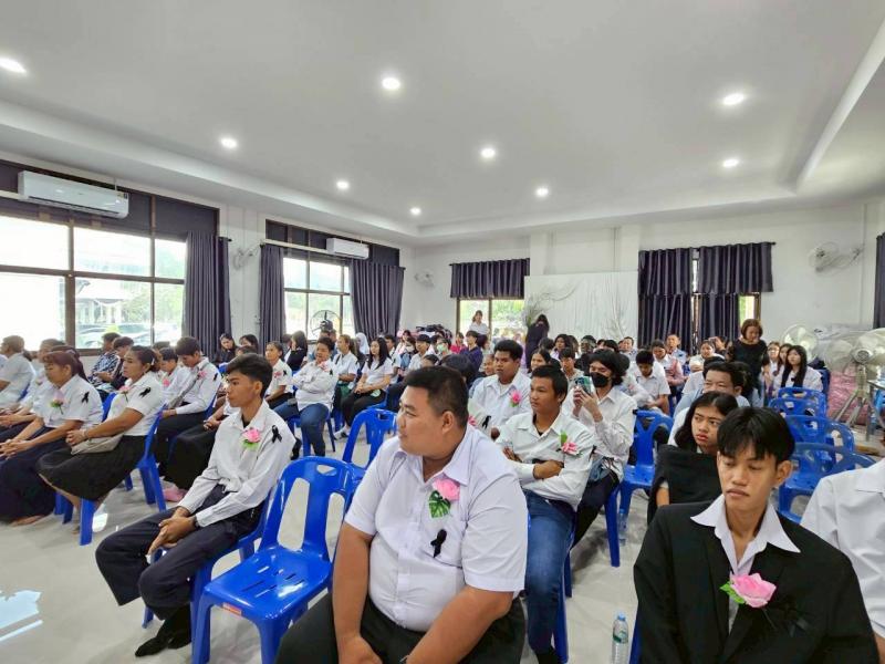 3. โครงการปฐมนิเทศนักศึกษาใหม่และสอบวัดความรู้พื้นฐาน