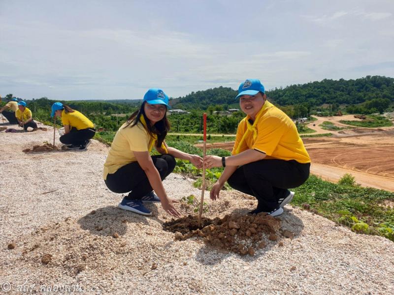 23. เฉลิมพระเกียรติพระบาทสมเด็จพระเจ้าอยู่หัว
