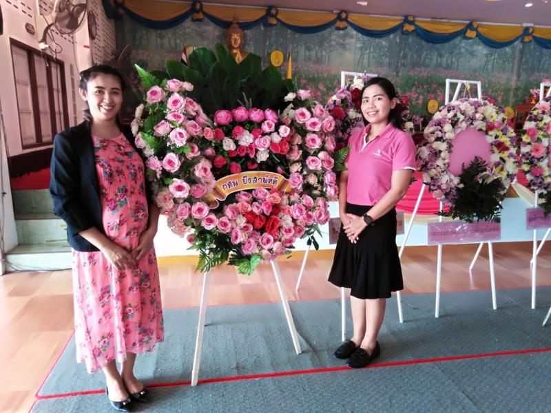 3. ร่วมพิธีทำบุญตักบาตรข้าวสารอาหารแห้ง วางพวงมาลาและจุดเทียนชัยถวายพระพรเนื่องในวันคล้ายวันสวรรคตพระบาทสมเด็จพระจุลจอมเกล้าเจ้าอยู่หัว 