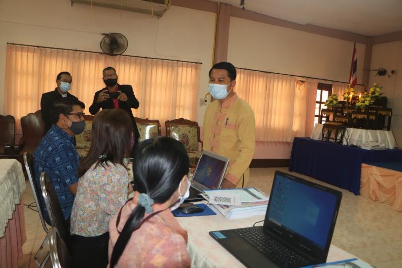 8. ตีฆ้อง ร้องป่าว ข่าว กศน.