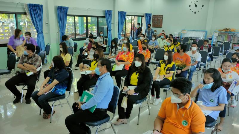 9. กปน. เอ๊ะ กศน. เอ๊ะๆ กศน.อำเภอบึงสามัคคี ร่วมส่งเสริมประชาธิปไตยไปเป็น กกต. และ กปน.