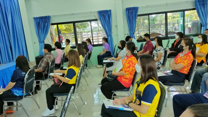 15. กปน. เอ๊ะ กศน. เอ๊ะๆ กศน.อำเภอบึงสามัคคี ร่วมส่งเสริมประชาธิปไตยไปเป็น กกต. และ กปน.