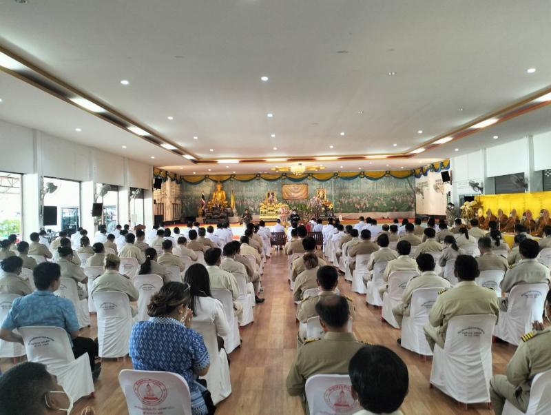 8. พิธีทอดผ้าป่าเพื่อน้อมเกล้าน้อมกระหม่อมถวายพระราชกุศล