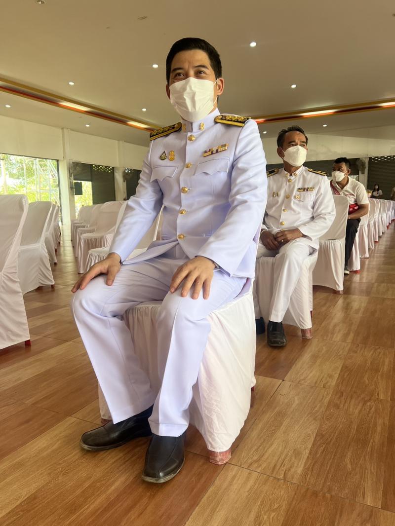 10. พิธีทอดผ้าป่าเพื่อน้อมเกล้าน้อมกระหม่อมถวายพระราชกุศล