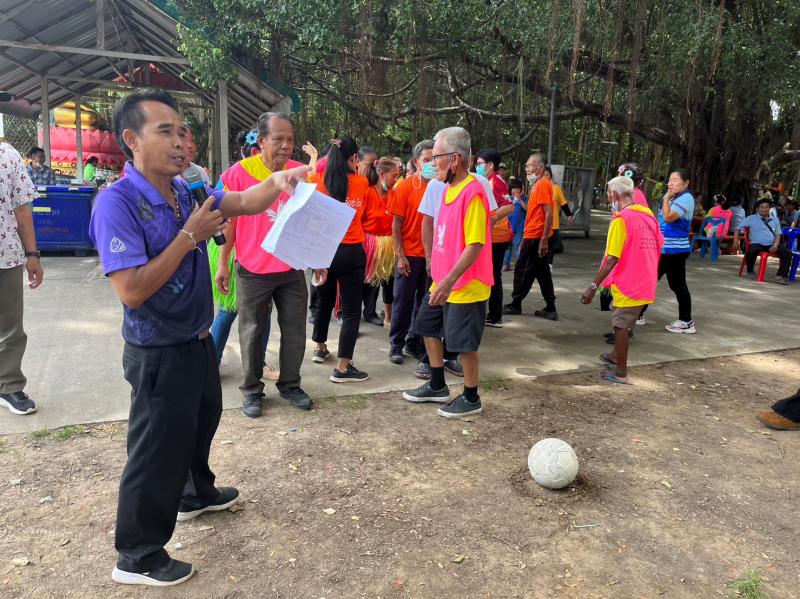 25. สกร.อำเภอบึงสามัคคี ประสานพลังเครือข่ายสาธารณสุข ร้อง เต้น เล่น กีฬา