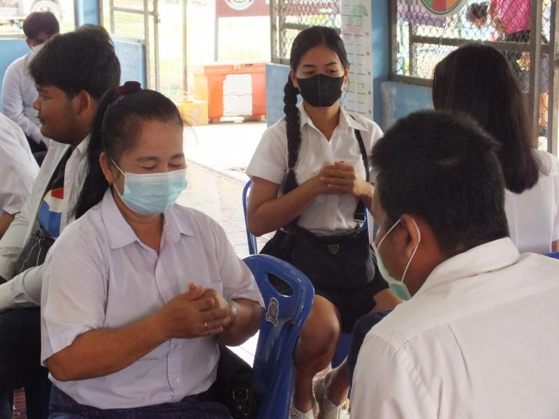 12. สกร.(กศน.) อำเภอบึงสามัคคี ชื่นมื่น ส่งศิษย์สู่ความสำเร็จ