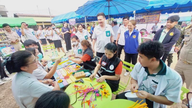 26. หน่วยบำบัดทุกข์ บำรุงสุข สร้างรอยยิ้มให้กับประชาชน