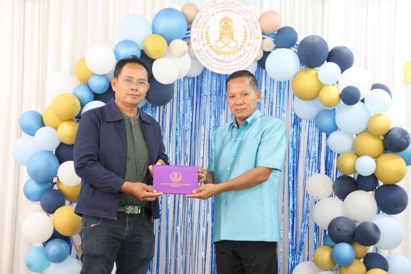 12. ปฐมนิเทศนักศึกษา และร่วมแสดงความยินดีกับนักศึกษาที่สำเร็จการศึกษา