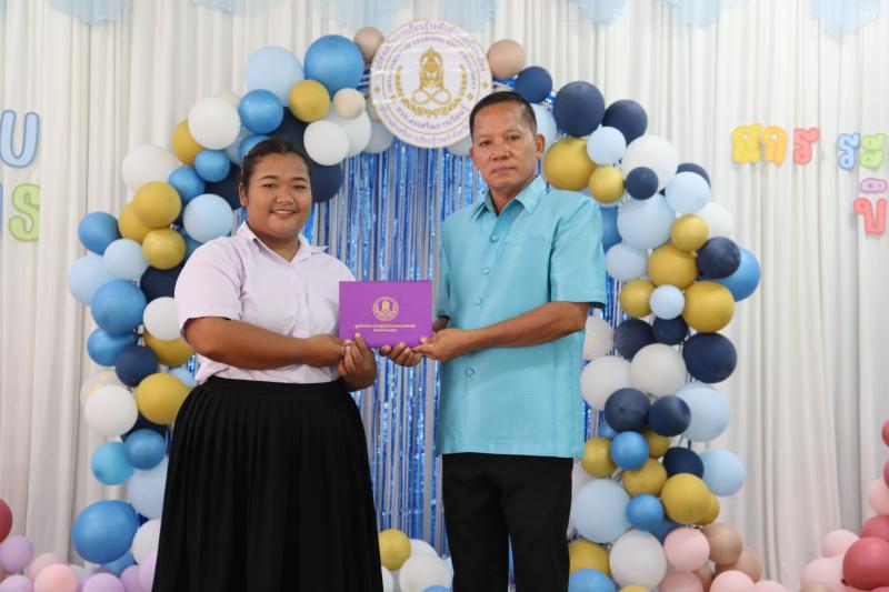 21. ปฐมนิเทศนักศึกษา และร่วมแสดงความยินดีกับนักศึกษาที่สำเร็จการศึกษา