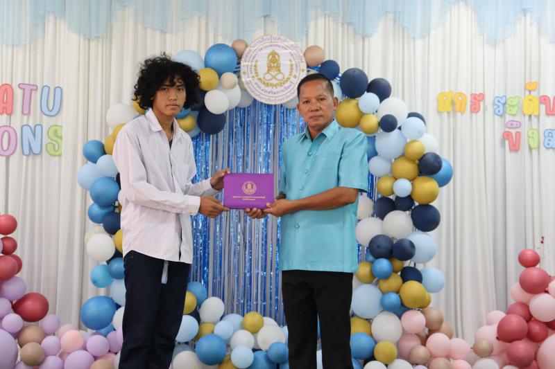 24. ปฐมนิเทศนักศึกษา และร่วมแสดงความยินดีกับนักศึกษาที่สำเร็จการศึกษา