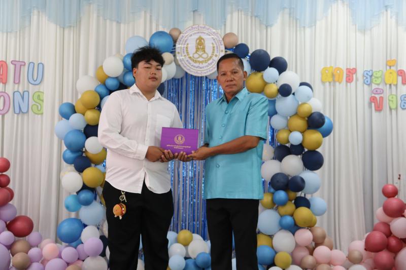 31. ปฐมนิเทศนักศึกษา และร่วมแสดงความยินดีกับนักศึกษาที่สำเร็จการศึกษา