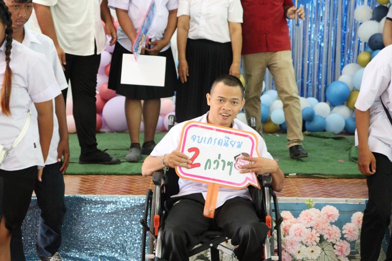 45. ปฐมนิเทศนักศึกษา และร่วมแสดงความยินดีกับนักศึกษาที่สำเร็จการศึกษา