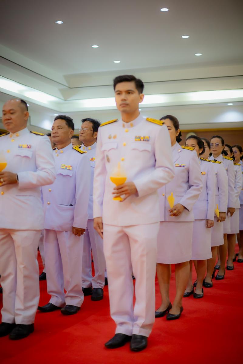 17. น้อมรำลึกถึงพระมหากรุณาธิคุณอันหาที่สุดมิได้