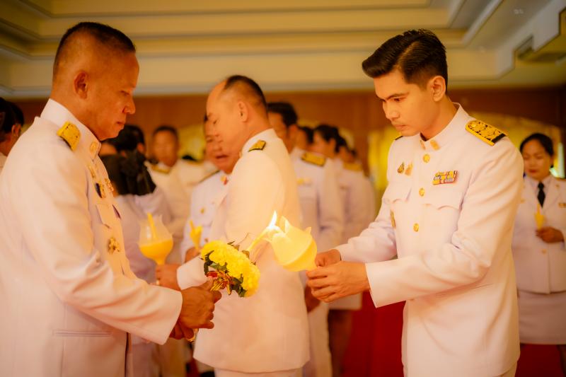 18. น้อมรำลึกถึงพระมหากรุณาธิคุณอันหาที่สุดมิได้
