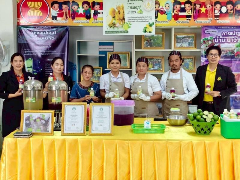 2. สกร.ระดับอำเภอบึงสามัคคี เข้ารับการประเมินสถานศึกษาพอเพียง