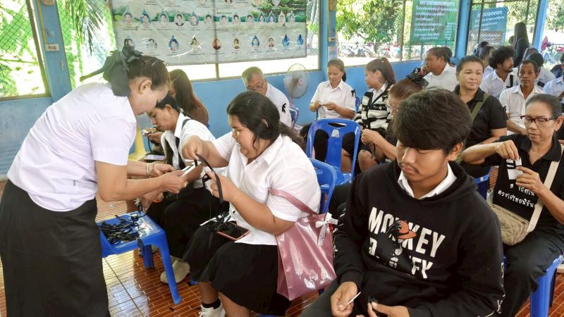 11. ยินดีกับนักศึกษาที่สำเร็จการศึกษา