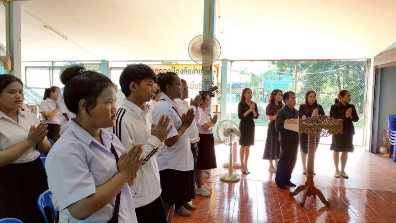 15. ยินดีกับนักศึกษาที่สำเร็จการศึกษา