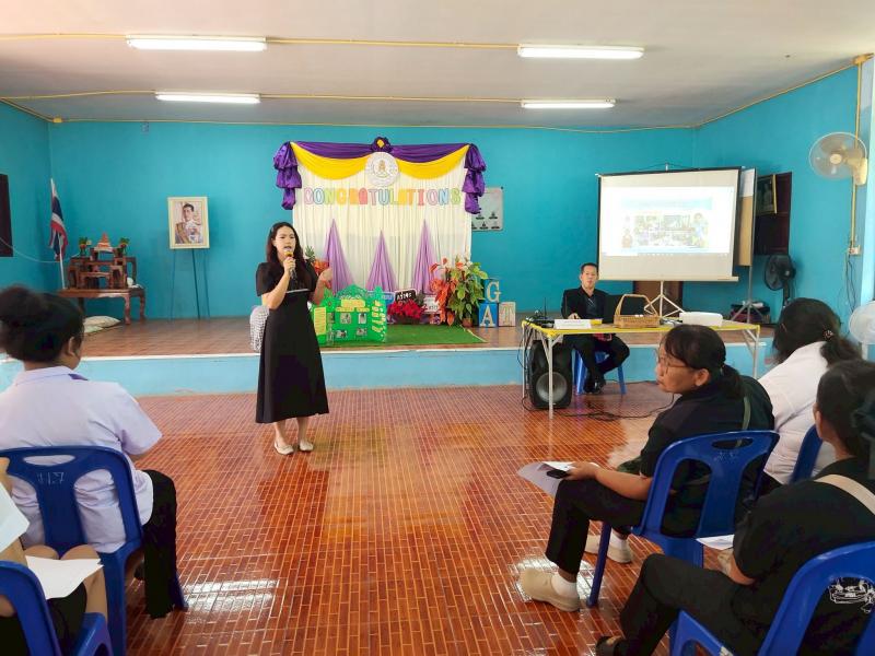 34. ยินดีกับนักศึกษาที่สำเร็จการศึกษา