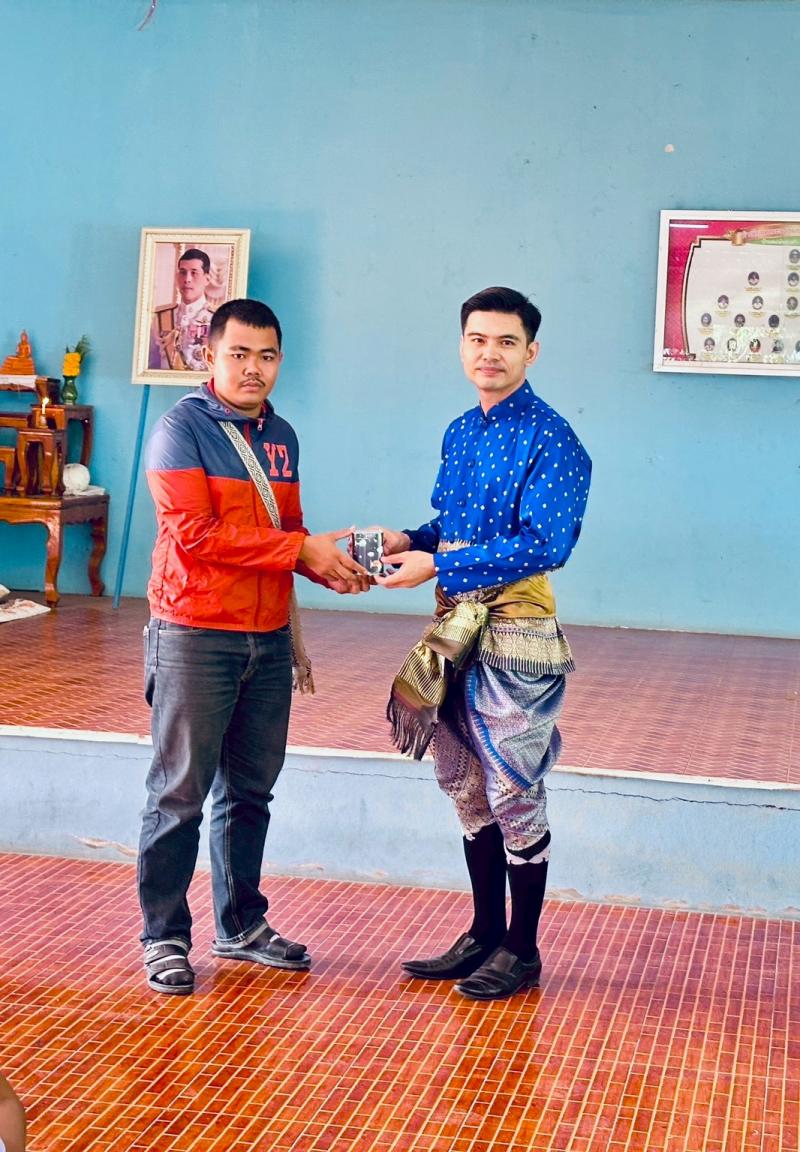 15. ประวัติชาติไทยและมีค่า่นิยม การรักชาติ