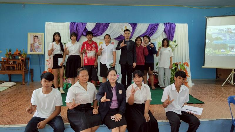 8. ปฐมนิเทศและมอบวุฒิการศึกษา
