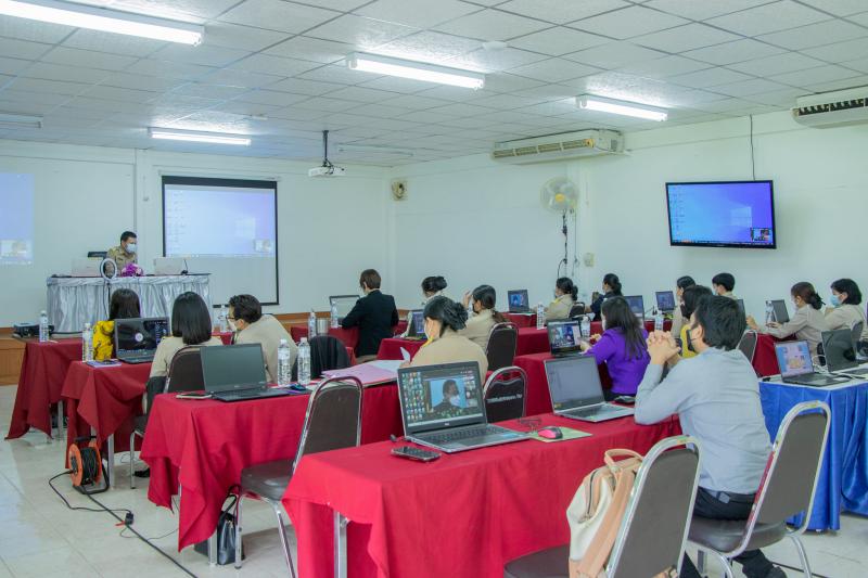 12. โครงการประชุมเชิงปฎิบัติการพัฒนาระบบช่วยเหลือผู้เรียนและการเรียนรายบุคคล