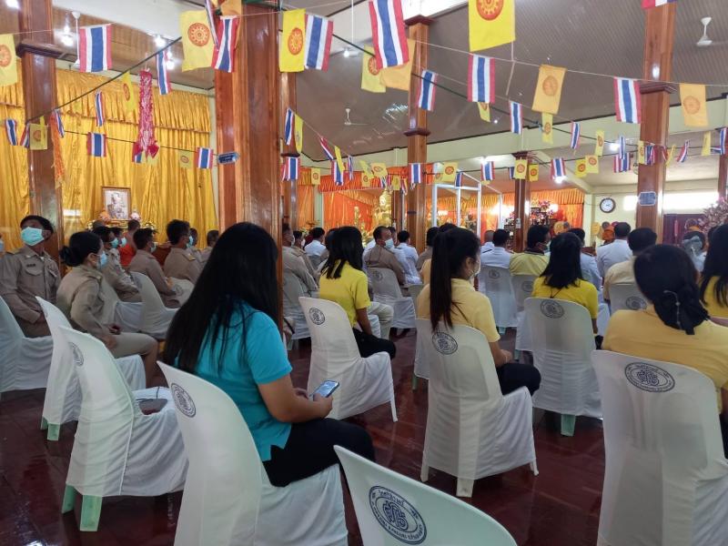 3. พิธีทอดผ้าป่า