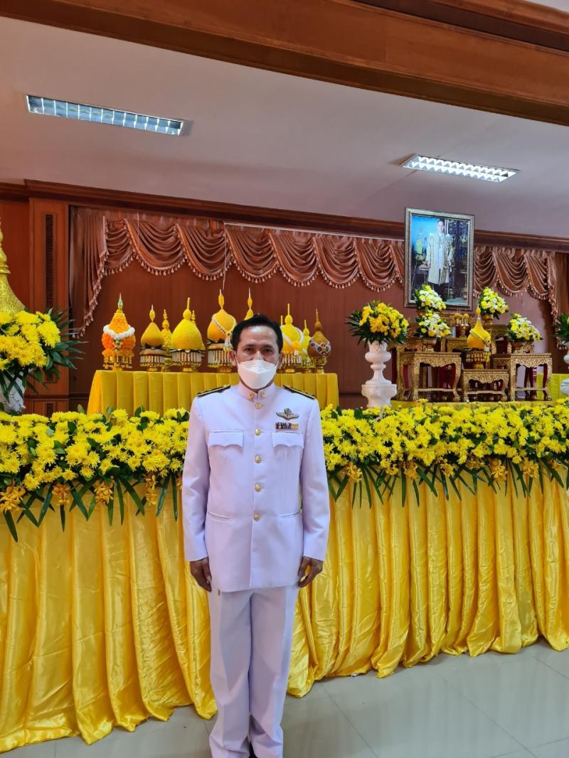 4. วางพานพุ่ม