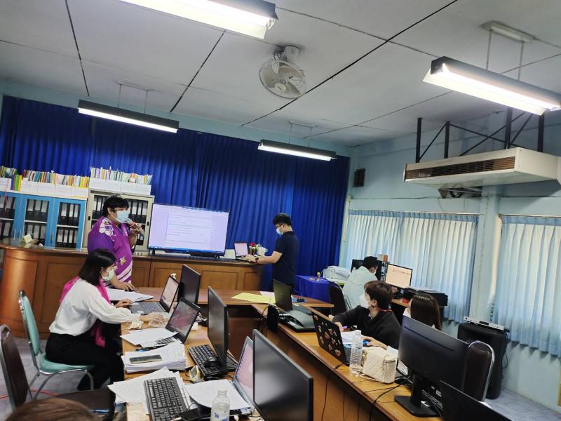 2. โครงการอบรมเชิงปฏิบัติการทำแผนการจัดการเรียนรู้ในรูปแบบออนไลน์และระบบดูแลช่วยเหลือผู้เรียน กศน.อำเภอเมืองกำแพงเพชร