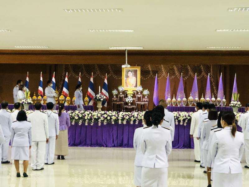 1. วันเฉลิมพระชนมพรรษา 3 มิถุนายน 2565 พิธีถวายราชสักการะและวางพานพุ่ม และพิธีจุดเทียนถวายพระพรชัยมงคล