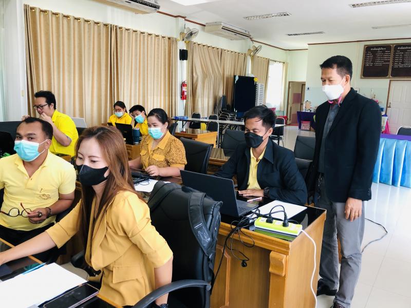 2. โครงการอบรมเชิงปฏิบัติการจัดทำโปรแกรมระบบช่วยเหลือผู้เรียน การศึกษาขั้นพื้นฐาน 