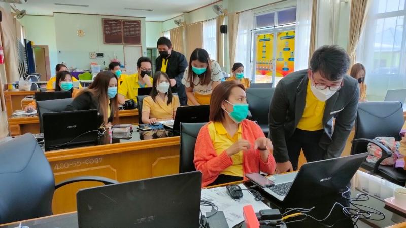 4. โครงการอบรมเชิงปฏิบัติการจัดทำโปรแกรมระบบช่วยเหลือผู้เรียน การศึกษาขั้นพื้นฐาน 