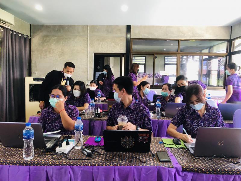 7. โครงการอบรมเชิงปฏิบัติการจัดทำโปรแกรมระบบช่วยเหลือผู้เรียน การศึกษาขั้นพื้นฐาน