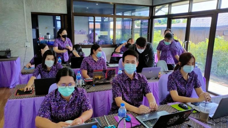 8. โครงการอบรมเชิงปฏิบัติการจัดทำโปรแกรมระบบช่วยเหลือผู้เรียน การศึกษาขั้นพื้นฐาน