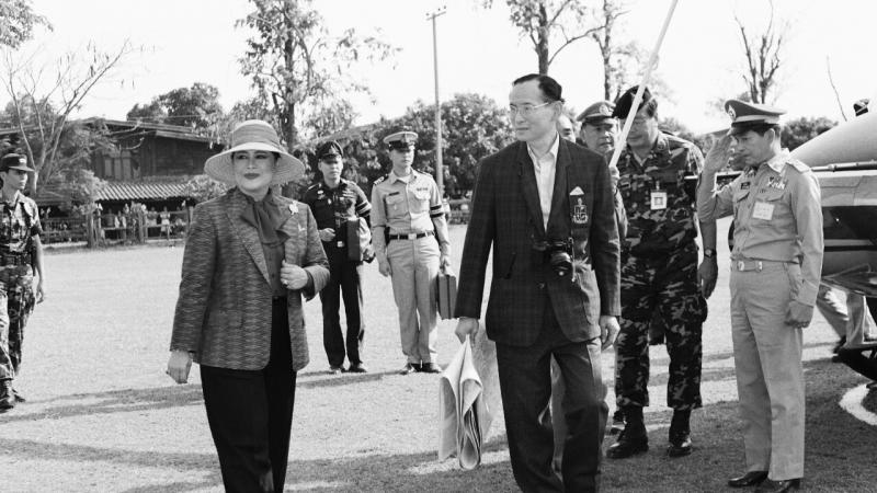 9. พระราชกรณียกิจ พระพันปีหลวง พระเมตตาต่อพสกนิกรชาวไทยอย่างหาที่สุดมิได้