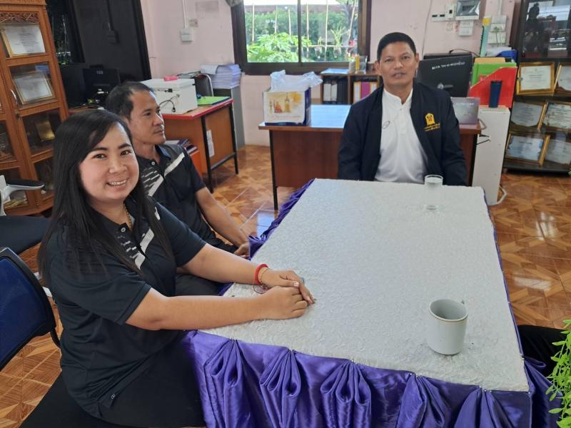 4. นิเทศตรวจเยี่ยม และให้คำปรึกษาแนวทางการพัฒนา ห้องสมุดประชาชนอำภอคลองขลุง