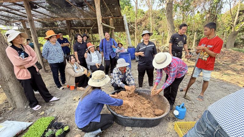 27. โครงการสานต่อศาสตร์พระราชา ตามหลักปรัชญาของเศรษฐกิจพอเพียง