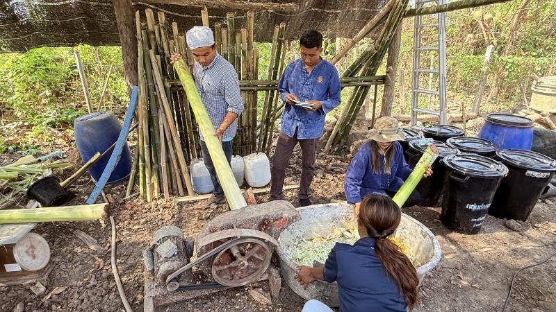 40. โครงการสานต่อศาสตร์พระราชา ตามหลักปรัชญาของเศรษฐกิจพอเพียง