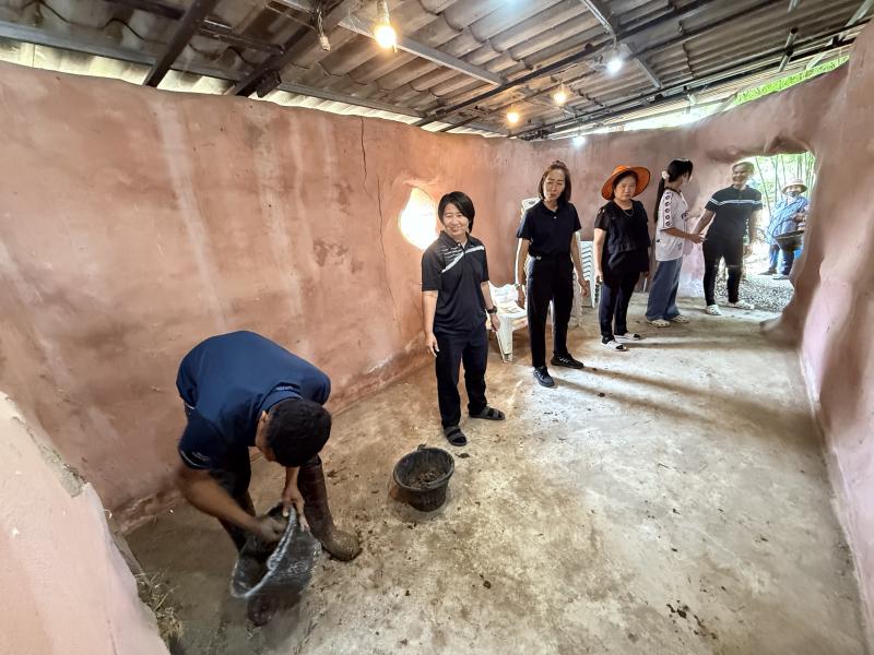 77. โครงการสานต่อศาสตร์พระราชา ตามหลักปรัชญาของเศรษฐกิจพอเพียง