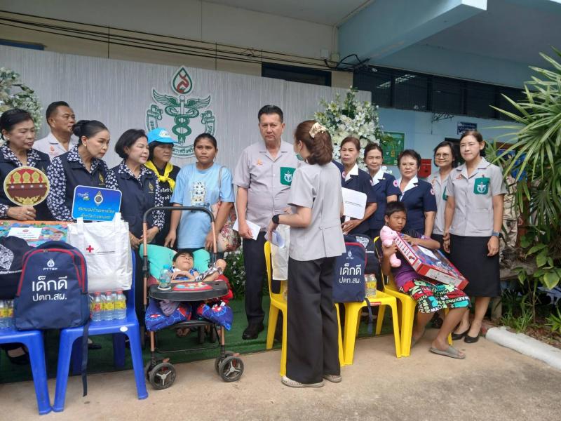 6. คลินิกเกษตรเคลื่อนที่ในพระราชานุเคราะห์ สมเด็จพระบรมโอรสาธิราชฯ สยามมกุฎราชกุมาร