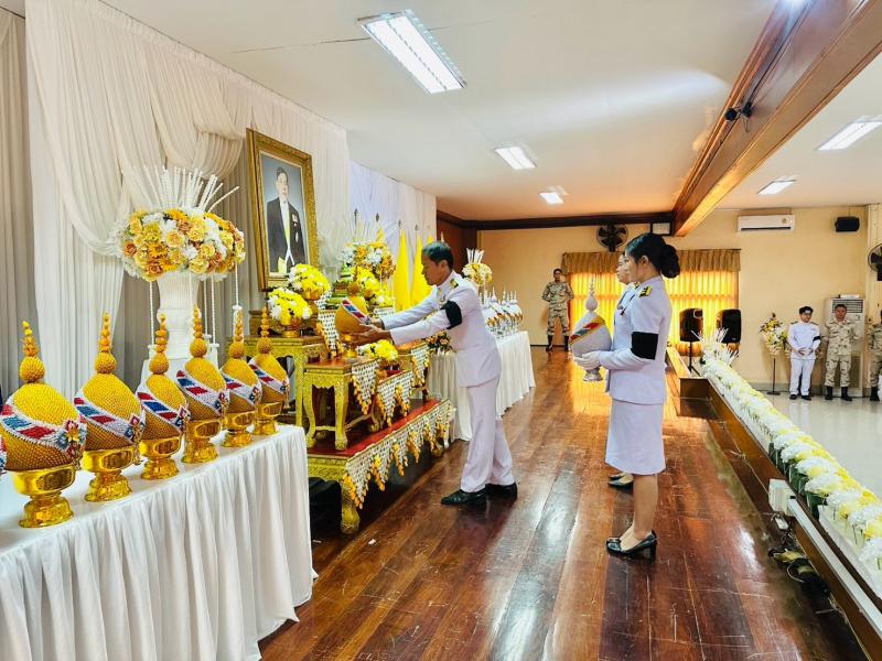 4. กิจกรรมเฉลิมพระเกียรติพระบาทสมเด็จพระเจ้าอยู่หัว เนื่องในโอกาสวันเฉลิมพระชนมพรรษา