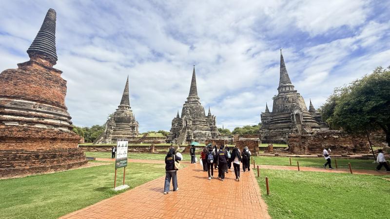 23. โครงการส่งเสริมการเรียนรู้ประวัติศาสตร์ชาติไทย และบุญคุณของพระมหากษัตริย์ไทย
