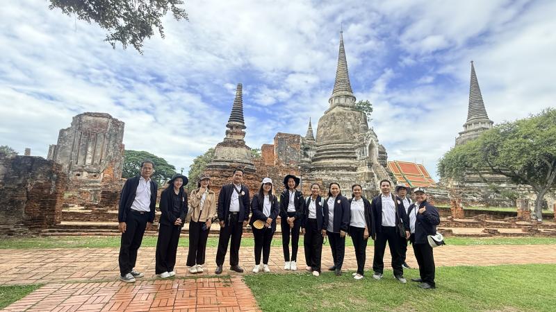 27. โครงการส่งเสริมการเรียนรู้ประวัติศาสตร์ชาติไทย และบุญคุณของพระมหากษัตริย์ไทย