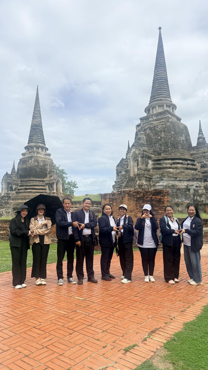 31. โครงการส่งเสริมการเรียนรู้ประวัติศาสตร์ชาติไทย และบุญคุณของพระมหากษัตริย์ไทย